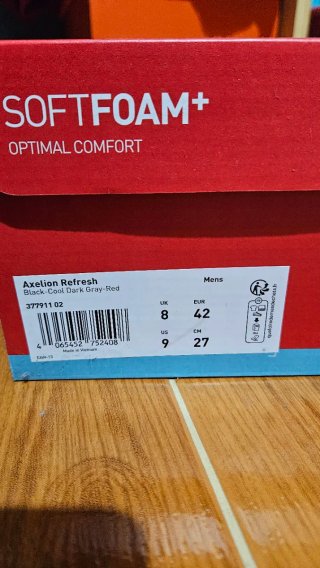 Zapatillas Puma grises y rojas