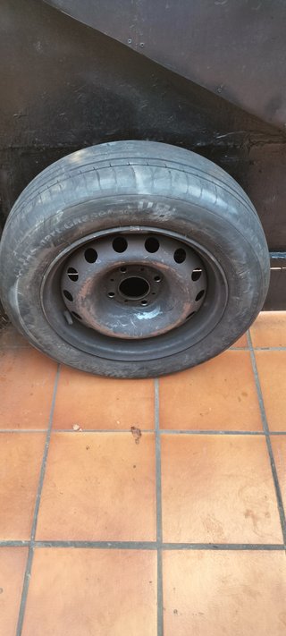 Rueda de coche