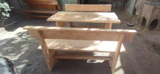 Conjunto 4 mesa y bancos madera