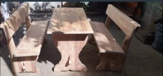 Conjunto 4 mesa y bancos madera
