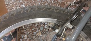 Bicicleta Btwin 20 Gris y Amarilla