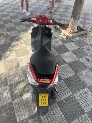 Yamaha Jog RR Scooter con ITV
