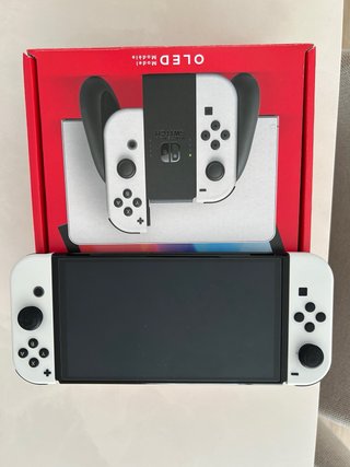 Nintendo Switch OLED Blanca y Negra