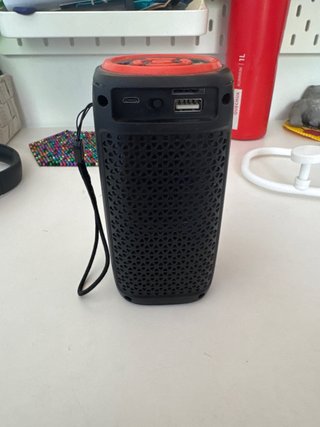 Altavoz portátil con luces