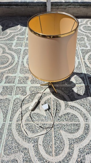 Lámpara de mesilla metal + Tulipa ANTIGUO