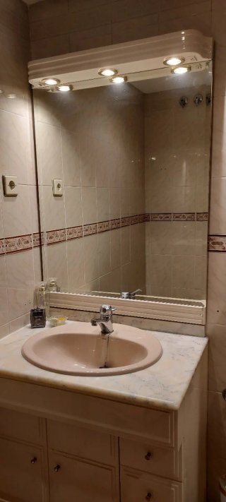 Mueble baño Roca lavabo y espejo