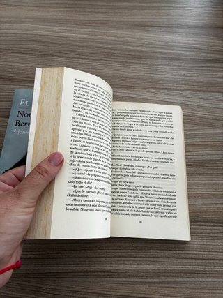 Primeros dos libros de la saga El último reino