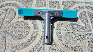 Cepillo alambre fondo piscina 25cm