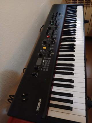 Yamaha CP 73 Piano de Escenario
