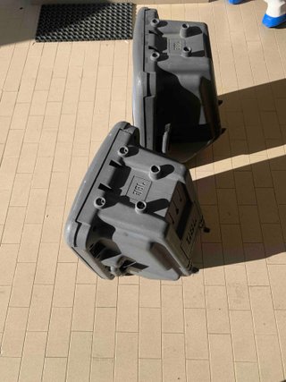 Coppia di Monitors JBL EON 15 P. 180W