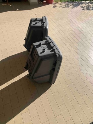 Coppia di Monitors JBL EON 15 P. 180W