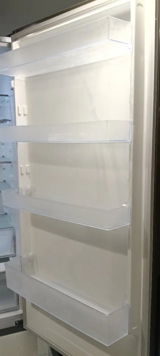 NEVERA COMBI HISENSE CON PUERTA DE CRISTAL NO FROS