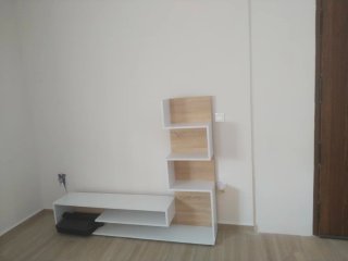 Mueble TV moderno blanco y madera