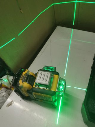 Nivel laser 360 de 3 lineas verdes 12v