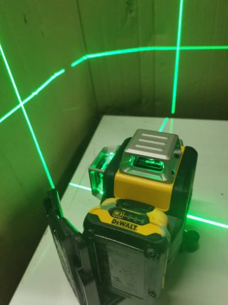 Nivel laser 360 de 3 lineas verdes 12v