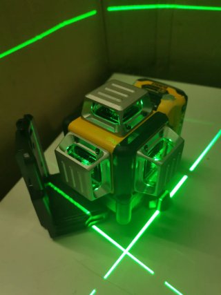 Nivel laser 360 de 3 lineas verdes 12v