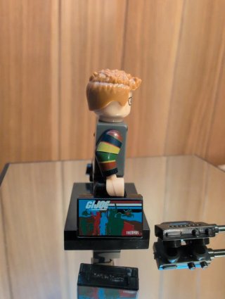 Figura Basada en Derek Stranger Things