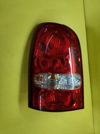 PILOTO TRASERO IZQUIERDO SSANGYONG REXTON I