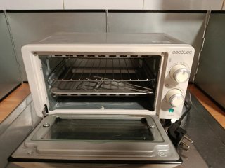 Mini Horno Cecotec 1000W