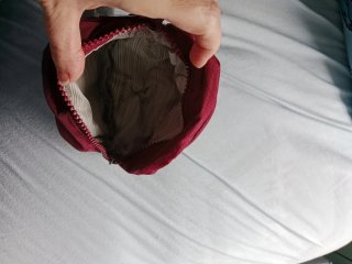 Neceser granate con mosquetón
