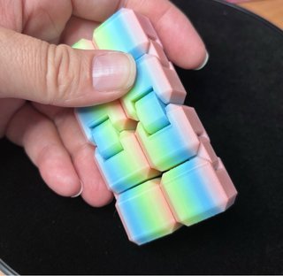 Cubo Infinito Fidget Toy Arcoíris