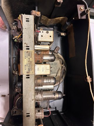 Radio antigüa de válvulas