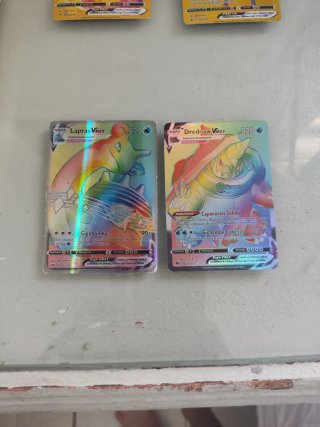 Cartas Pokémon VMAX Lapras y Drednaw Arcoiris