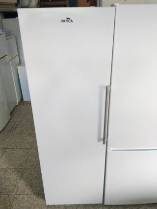 Congelador vertical blanco ARTICA