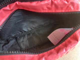 Estuche acolchado rosa coral neón | Gran capacidad
