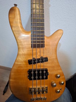 Bajo Warwick Streamer 4 cuerdas