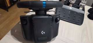 Logitech G923 Volante y Pedales