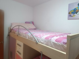 Habitación infantil tren casi nueva