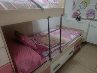 Habitación infantil tren casi nueva
