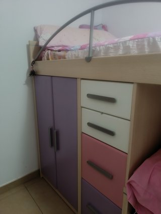 Habitación infantil tren casi nueva
