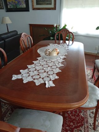 Mesa y 4 Sillas Comedor Madera