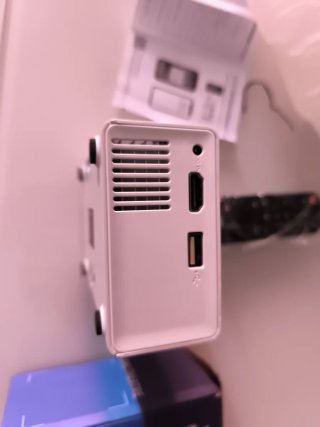 Proyector LED Portátil