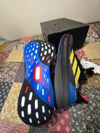 Adidas Ultraboost x5 Zapatillas Negras y Amarillas