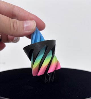 Conito hélice fidget toy multicolor