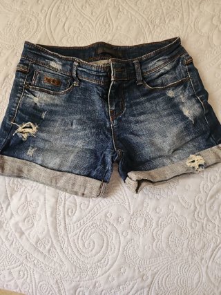 Shorts vaqueros Stradivarius desgastados