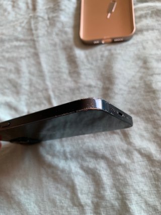 iPhone 13 Apple