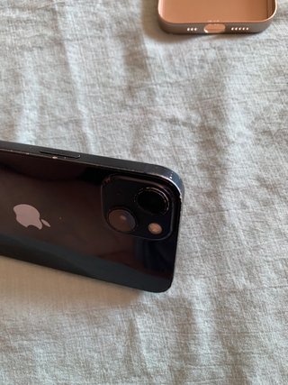 iPhone 13 Apple