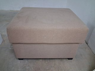 Puf de tela beige