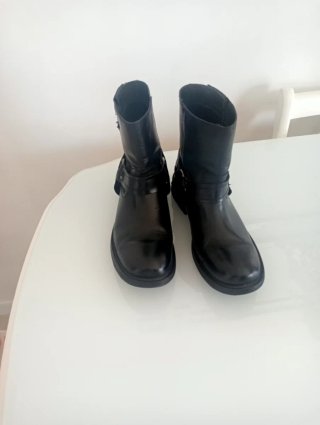 Botas de agua altas negras