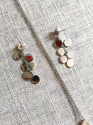 Colgante y Pendientes Morgan Corazones Rojos