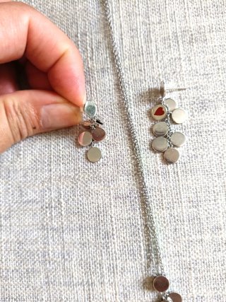 Colgante y Pendientes Morgan Corazones Rojos