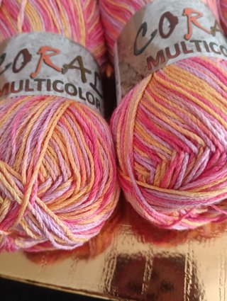 Ovillos de hilo acrílico multicolor