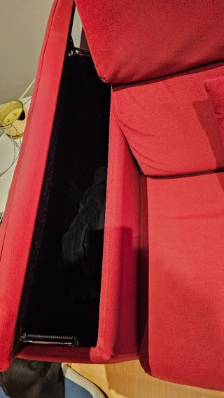 Sofá 3 plazas rojo con reposapiés