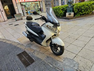 Suzuki Burgman 200