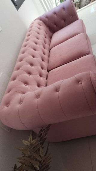 Sofá Chester 3 plazas rosa terciopelo