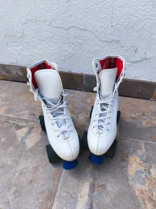 Patines 4 ruedas blancos